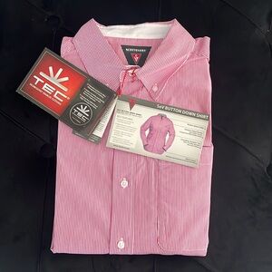 NWT!! Scottevest, striped long sleeve, buttoned down shirt, size M